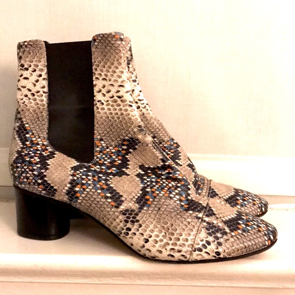 ISABEL MARANT ANKLE BOOTS IN SNAKE PRINT